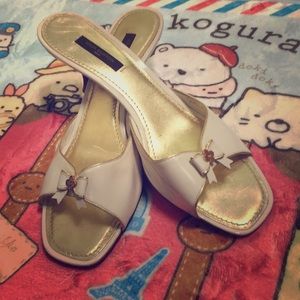 Louis Vuitton Off White Kitten Sandals/heels